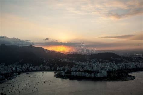  Przewóz kawy w porcie w Rio de Janeiro - Obraz Pejzażu Z Fascynującą Atmosferą