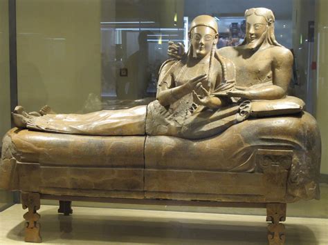 Sarcophagus of the Spouse of Volucius Epistema - Marmorowe Pieśni Męczeństwa i Zwycięstwa Nad Śmiercią!